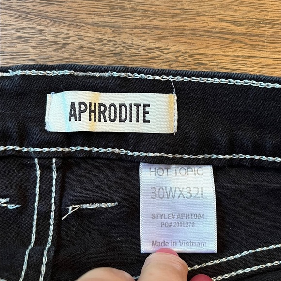 Hot Topic Aphrodite 30x32 Black Cargo Wide Leg Baggy Vintage Goth Y2K - Picture 9 of 14